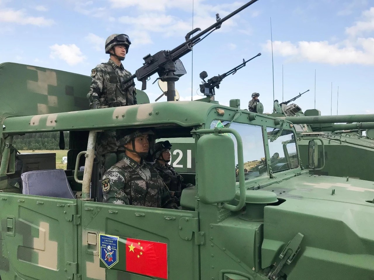 此次军演,中国参演官兵主要由北部战区所属陆军和空军部队组成,参演