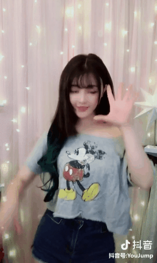 真的是get不到啊~你们关心的点你就已经火了参加了#5000舞挑战#小姐姐