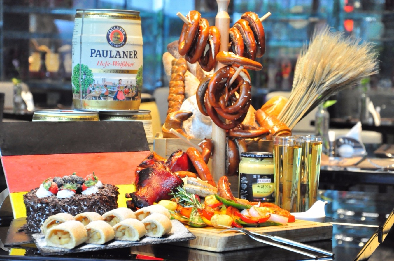 尽享德式风情盛宴,点燃金秋美食狂欢 —尽在武汉富力万达嘉华