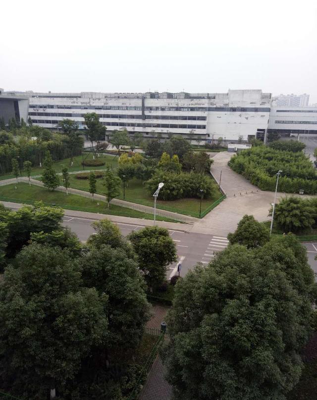 巨型工厂的内部, 带你领略富士康的风采