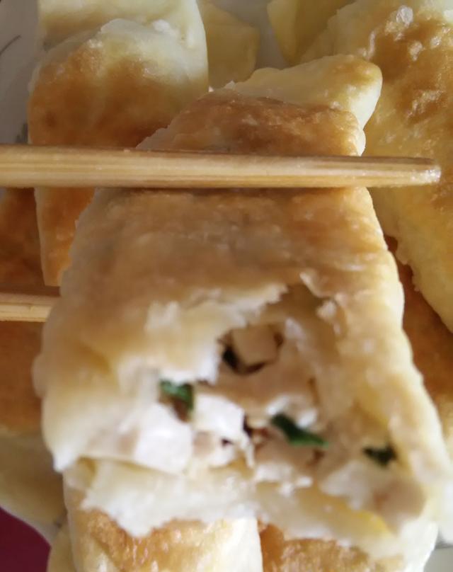 苏北正宗豆腐卷,配一碗胡辣汤可好?