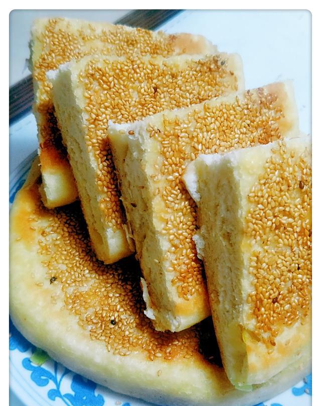 发面馅饼,原味发面饼,今天再给大家推荐一款香软可口的发面饼---芝麻