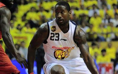 CBA球员薪资排名,中国篮球一哥只能屈居第三