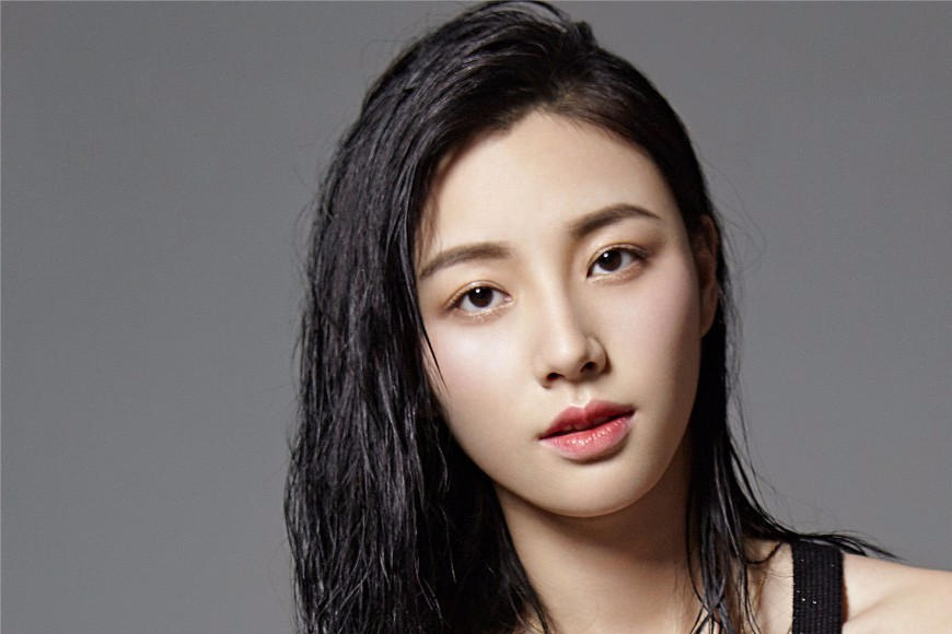 第二个张予曦,曾是十八线女演员,今靠王思聪热度大增