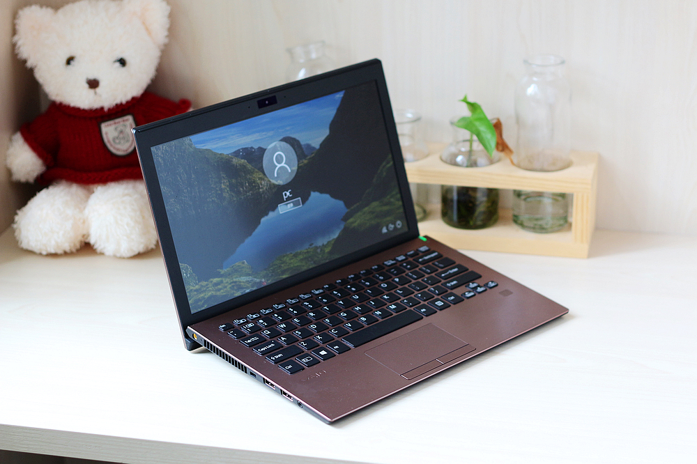 仅845g!极致的轻薄可以有,去索尼化的vaio s11笔记本