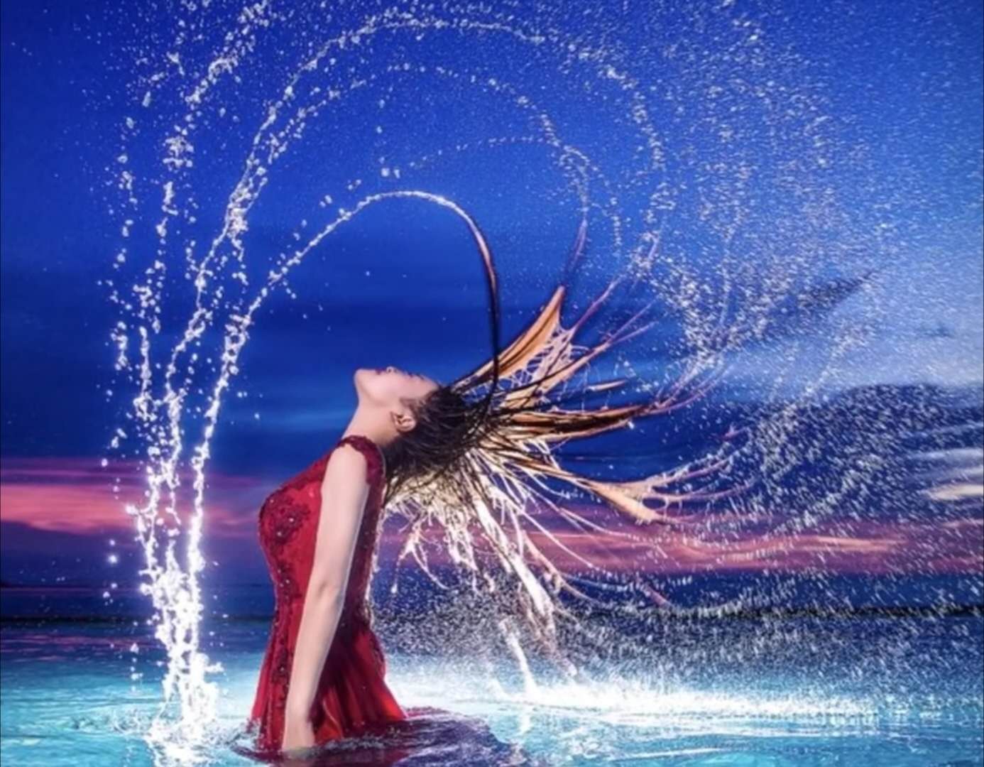 为拍创意婚纱照,新娘用力甩长发致低血糖发作,成片像炸毛的刺猬