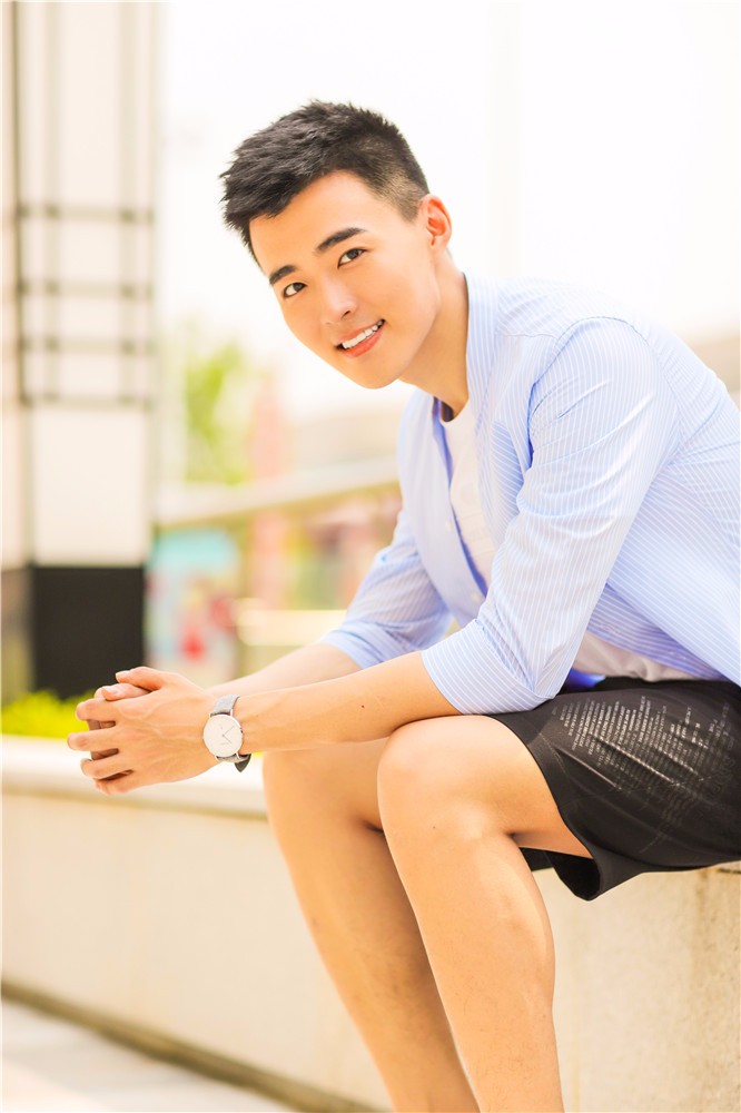 乔骏达新剧热拍 出演"可盐可甜"的许天