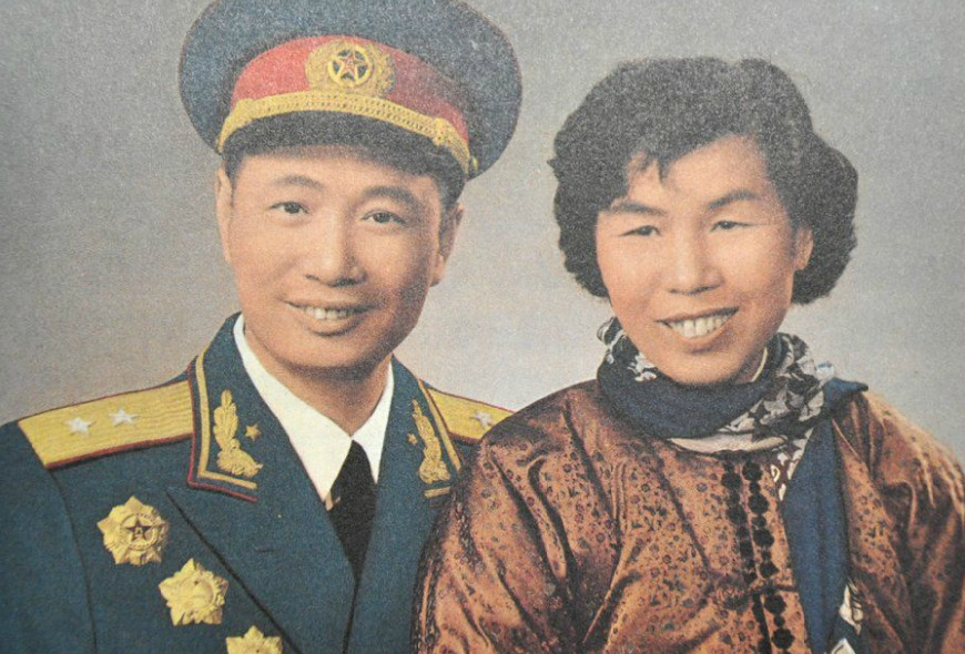 父亲是上将,四个儿子3少将1上将,女婿也是少将|张震|少将|上将_新浪