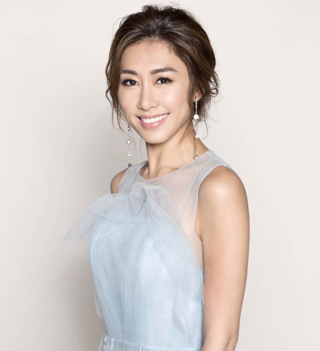 2018年tvb艺员照看女星间勾心斗角,胡定欣蔡思贝都被她比下去了