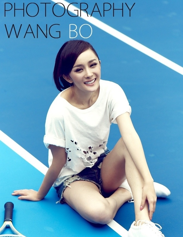 时尚辣妈杨幂网球写真青春活力秀性感身材