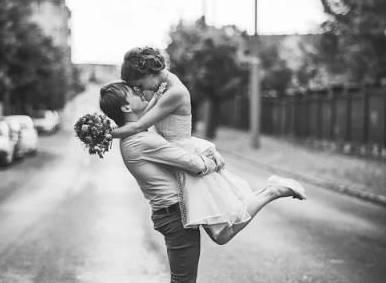 上门服务定价60元的伦理争议,电话交易背后的社会镜像