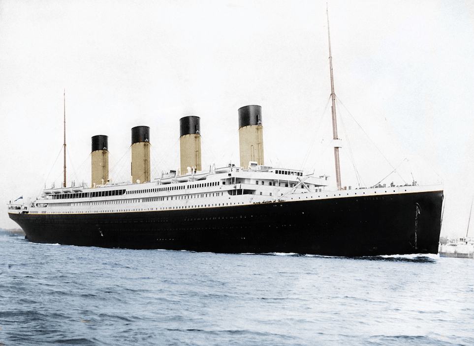 泰坦尼克号船尾图片