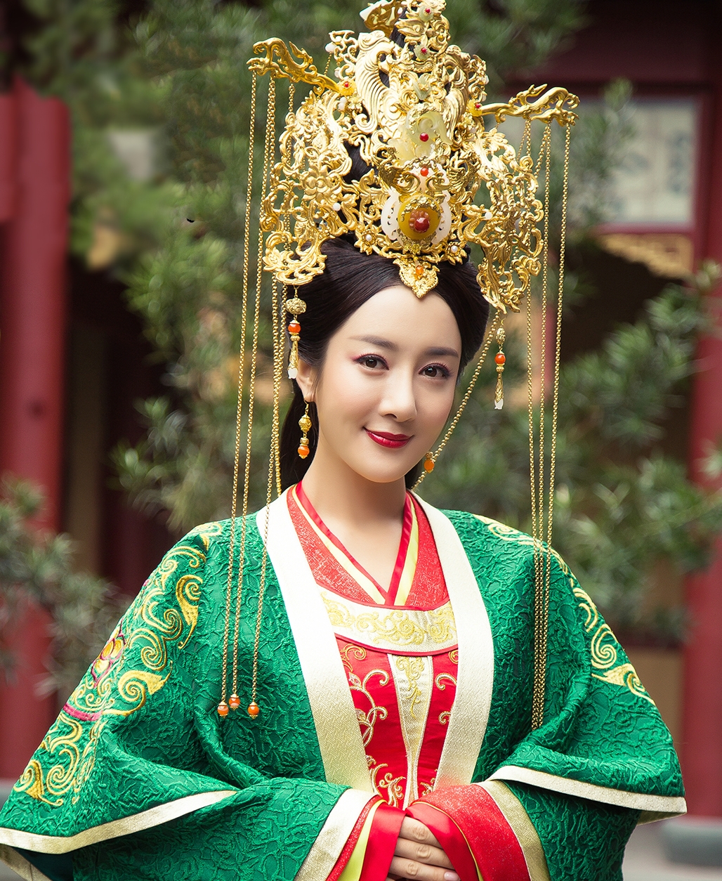 如今成央视热播剧女主