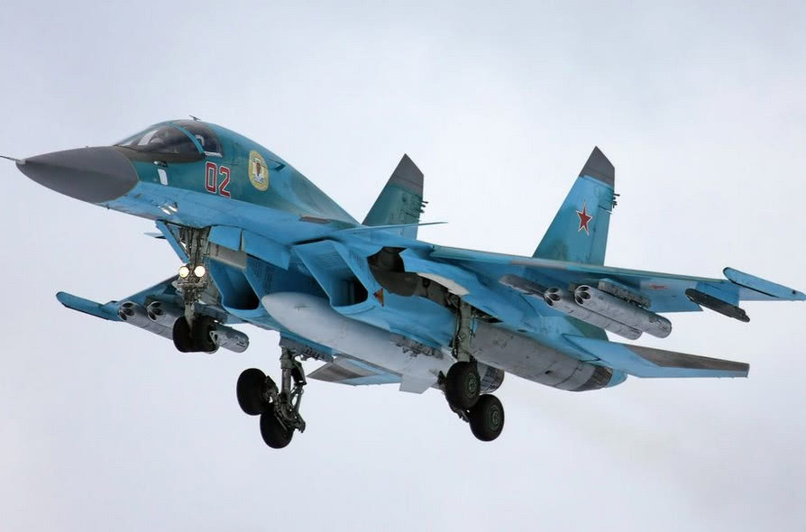 以色列报道苏34拦截以战机?疑点重重,轰炸机拦截战斗机有违常识