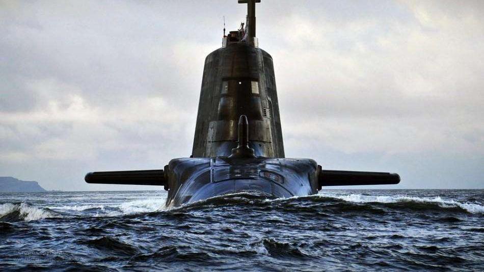 英国海军建造"无畏"级核潜艇,却被美国的导弹发射装置给坑了!