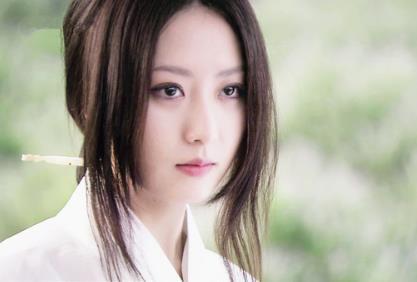白冰《神话》六大最美造型,白衣长发美若仙子,猎装造型美翻了|白冰|猎装|造型|白衣|仙子_新浪新闻