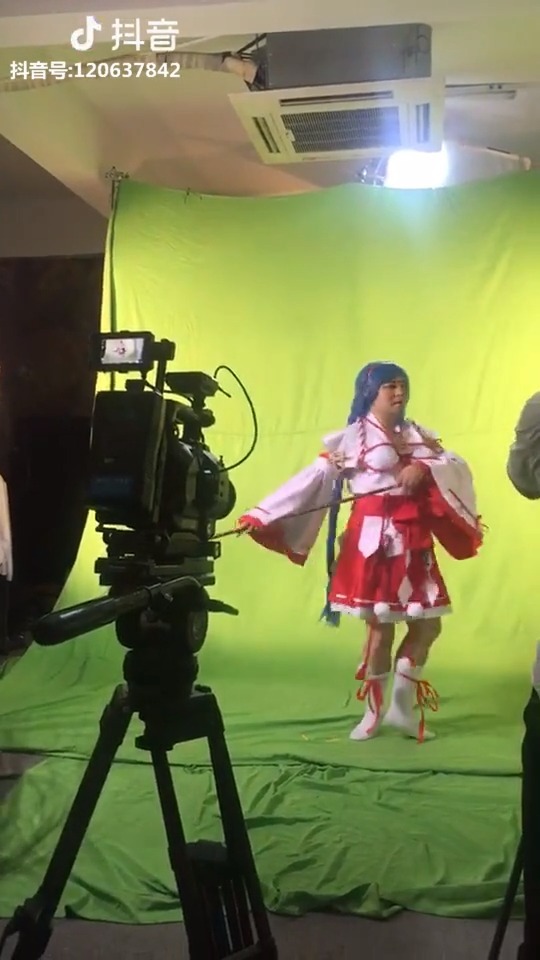 这是出了六件肉装的大乔吧!(:啦啦啦小明先生)