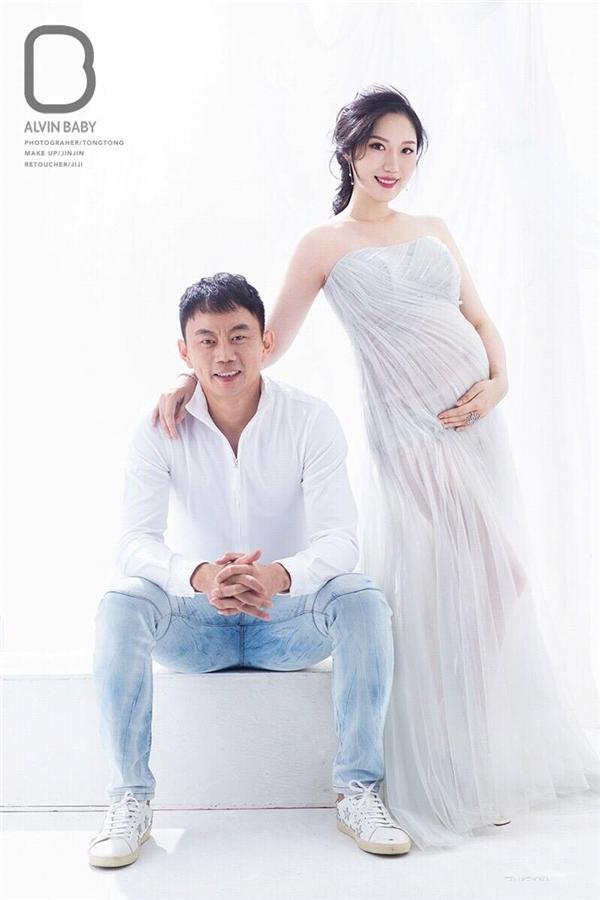 孕后身材仍极品 七夕称老公是大宝贝