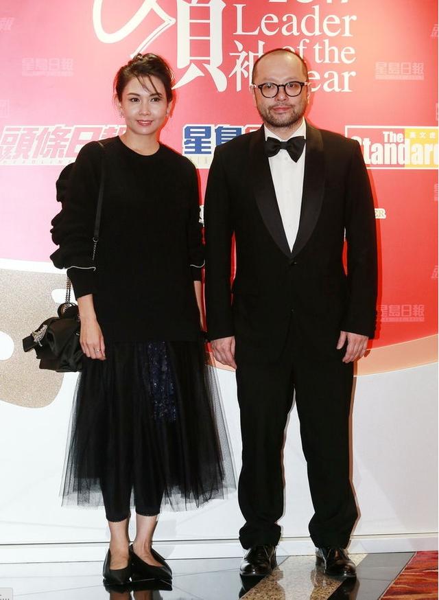 邱淑贞与老公罕见秀恩爱,15岁女儿求放过!躲避星探"隐藏消失"