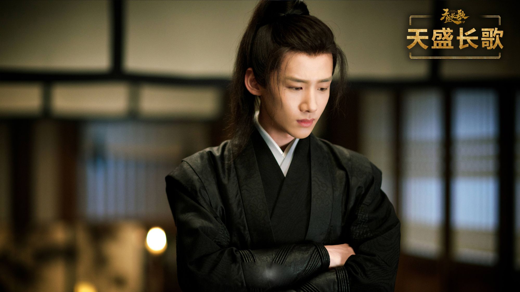 朱一龙|白敬亭|黑衣_新浪新闻