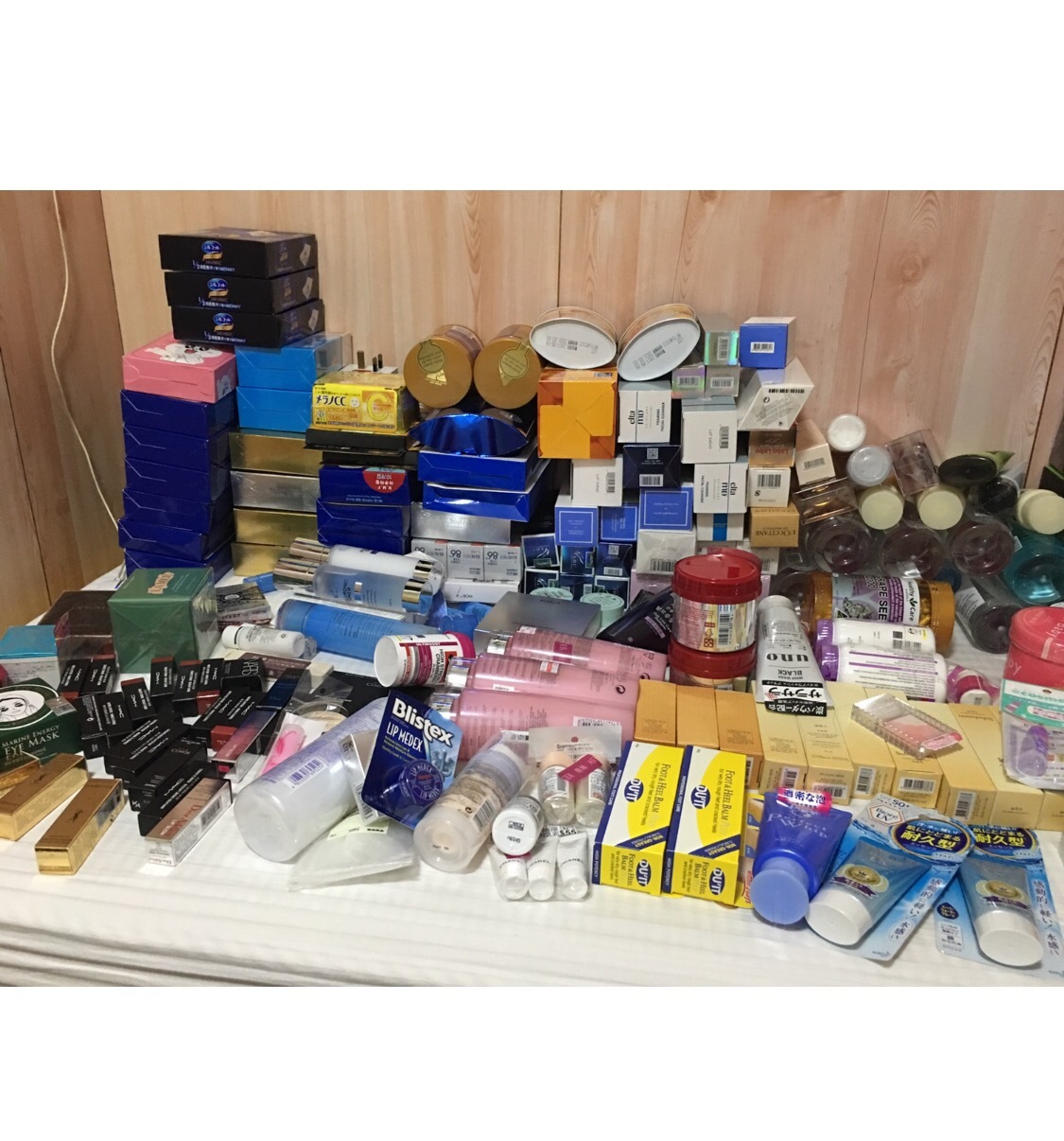 有钱 喜欢的人不一定能够拥有 但是 喜欢的东西一定能够买到