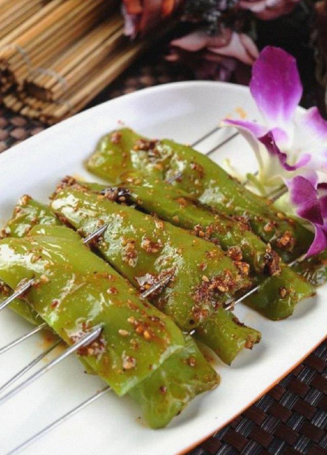 你爱吃烧烤不?在这每次必点的烧烤素菜中,哪一个才是你的最爱?