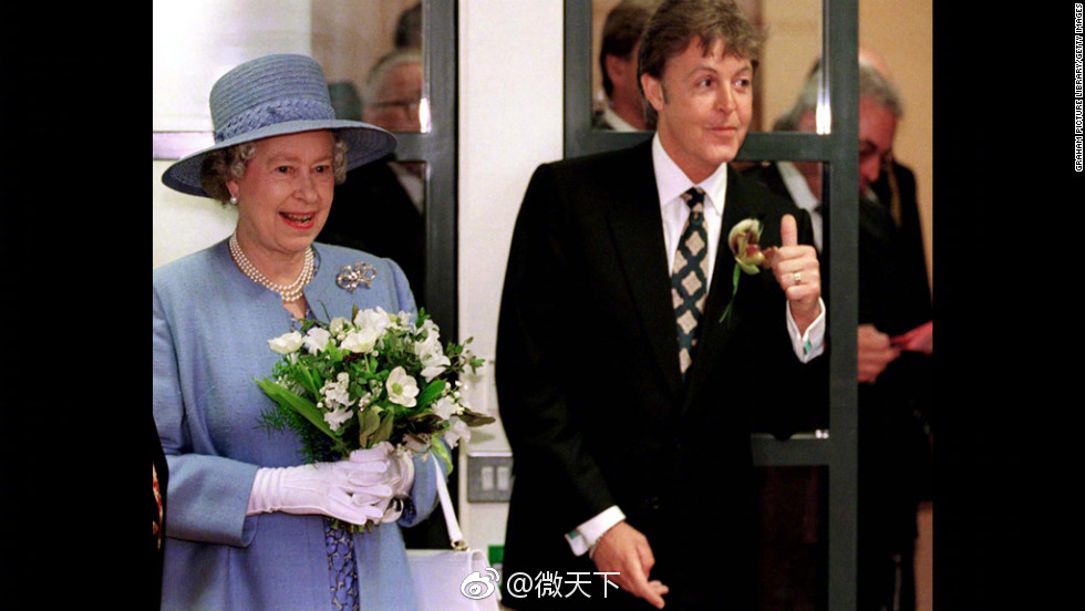 英国女王伊丽莎白二世迎来92岁生日|伊丽莎白二世|女王|重孙女|麦卡特尼|重孙_新浪新闻
