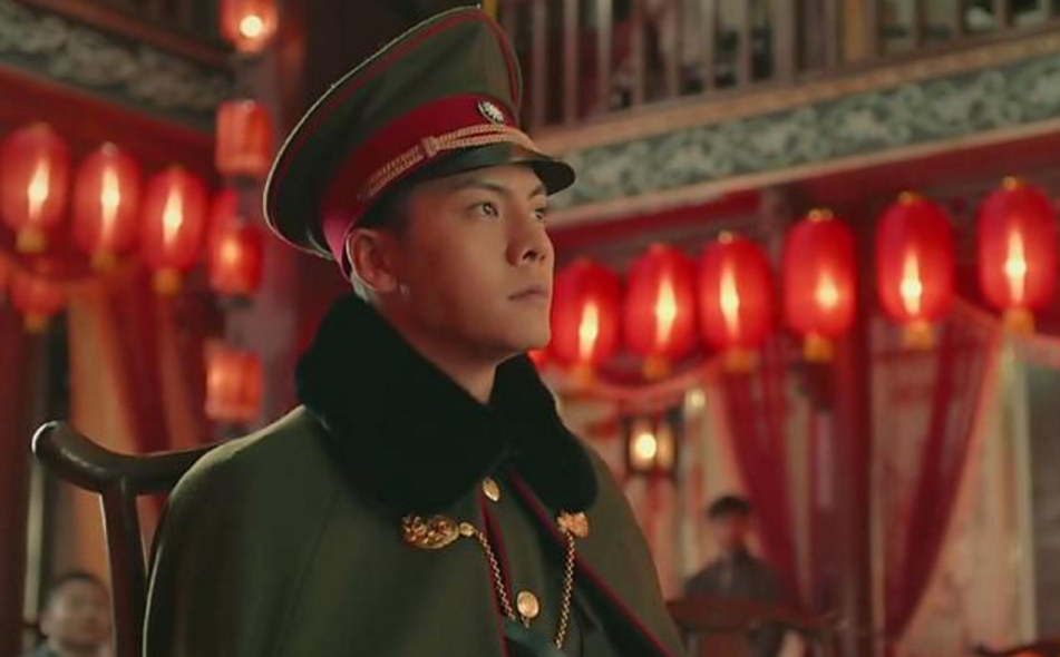 沙海当年二爷拒绝佛爷如今红府老人拒绝副官却都隐藏小心思