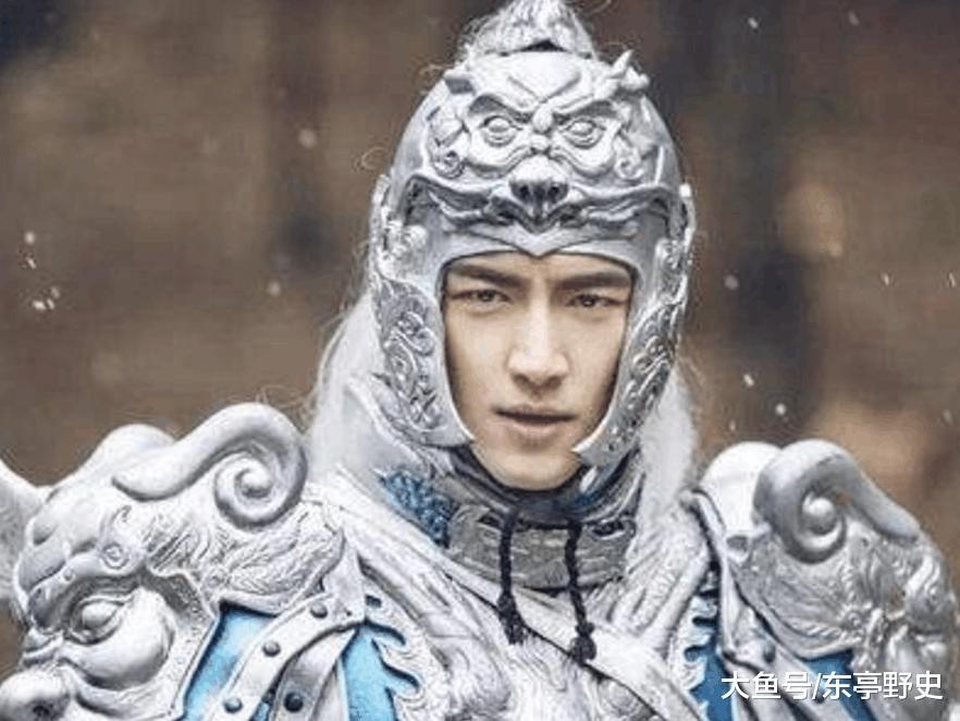 除了赵子龙与薛仁贵之外梁朝也有一位战无不胜的白袍将军