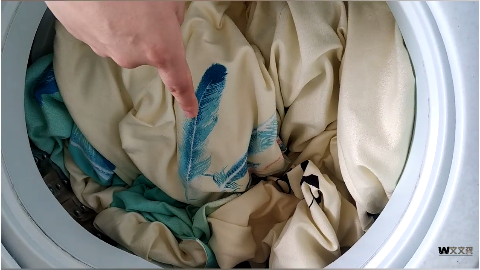 1分钟学会自己做表情包