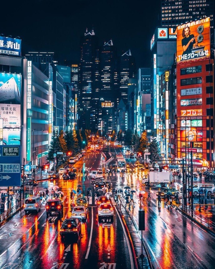 华灯初上的东京街头熙熙攘攘而你躲在哪个街角67676767