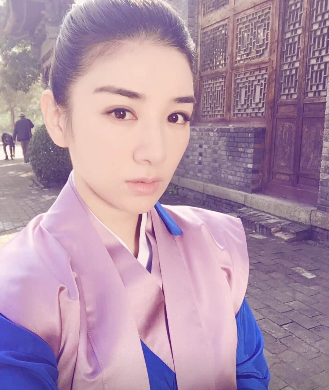 万人如痴如醉的美女明星,她们发胖之后和广场舞大妈也没两样呀!