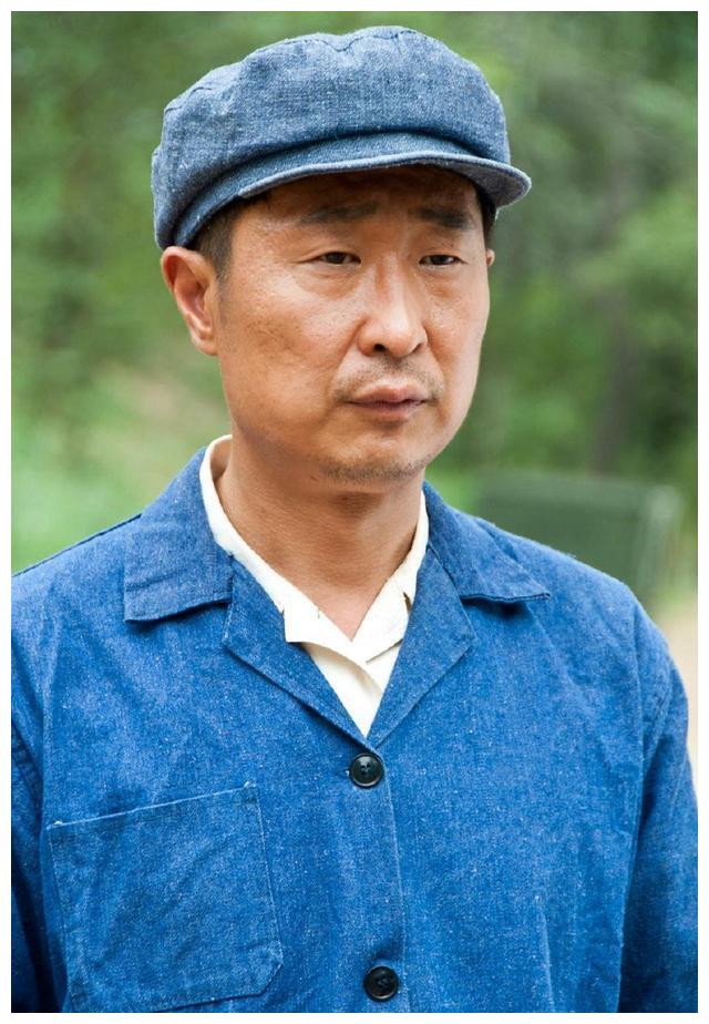 国家一级演员的他享受着副师级待遇儿子去世却成了他一生的痛