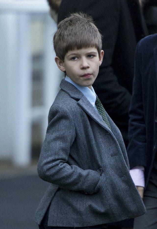 安德鲁王子的长女 编辑 欧吉妮公主 安德鲁王子的次女 编辑 塞文子爵