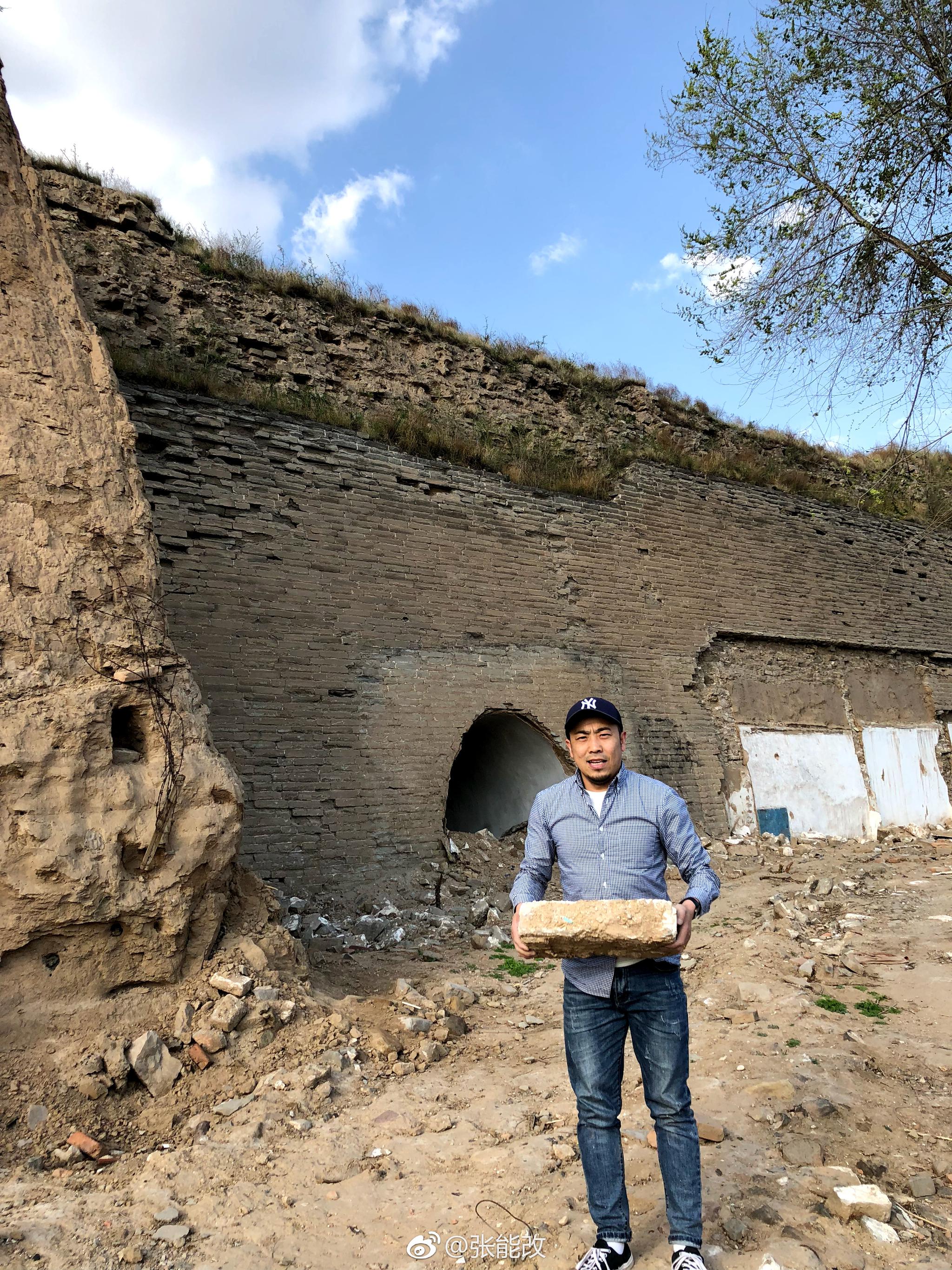 岢岚因境内岢岚山而得名,北魏置县,置军,隋大业三年置岢岚镇