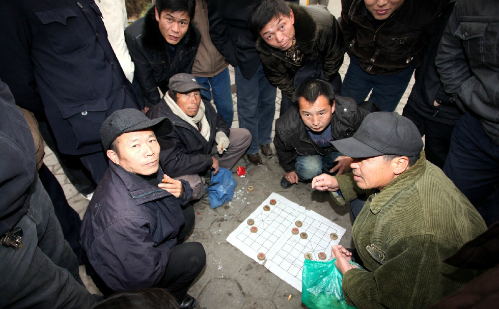 街边摆的象棋残局真的解不吗红黑任选还稳赚不赔靠的是什么