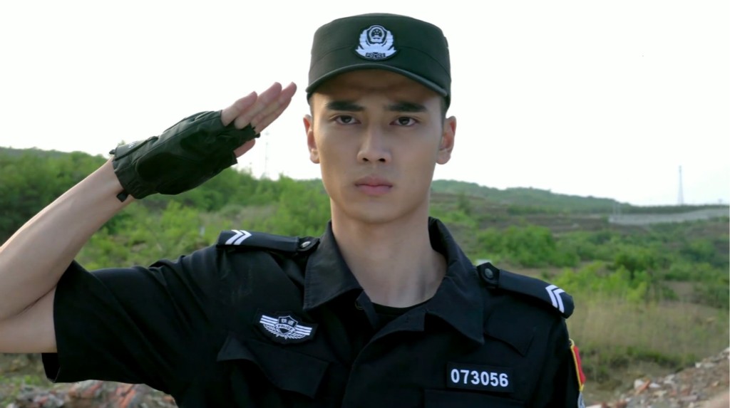 《走火》:展现铁肩担正义的精神风貌|走火|正义|赵鹏程_新浪新闻