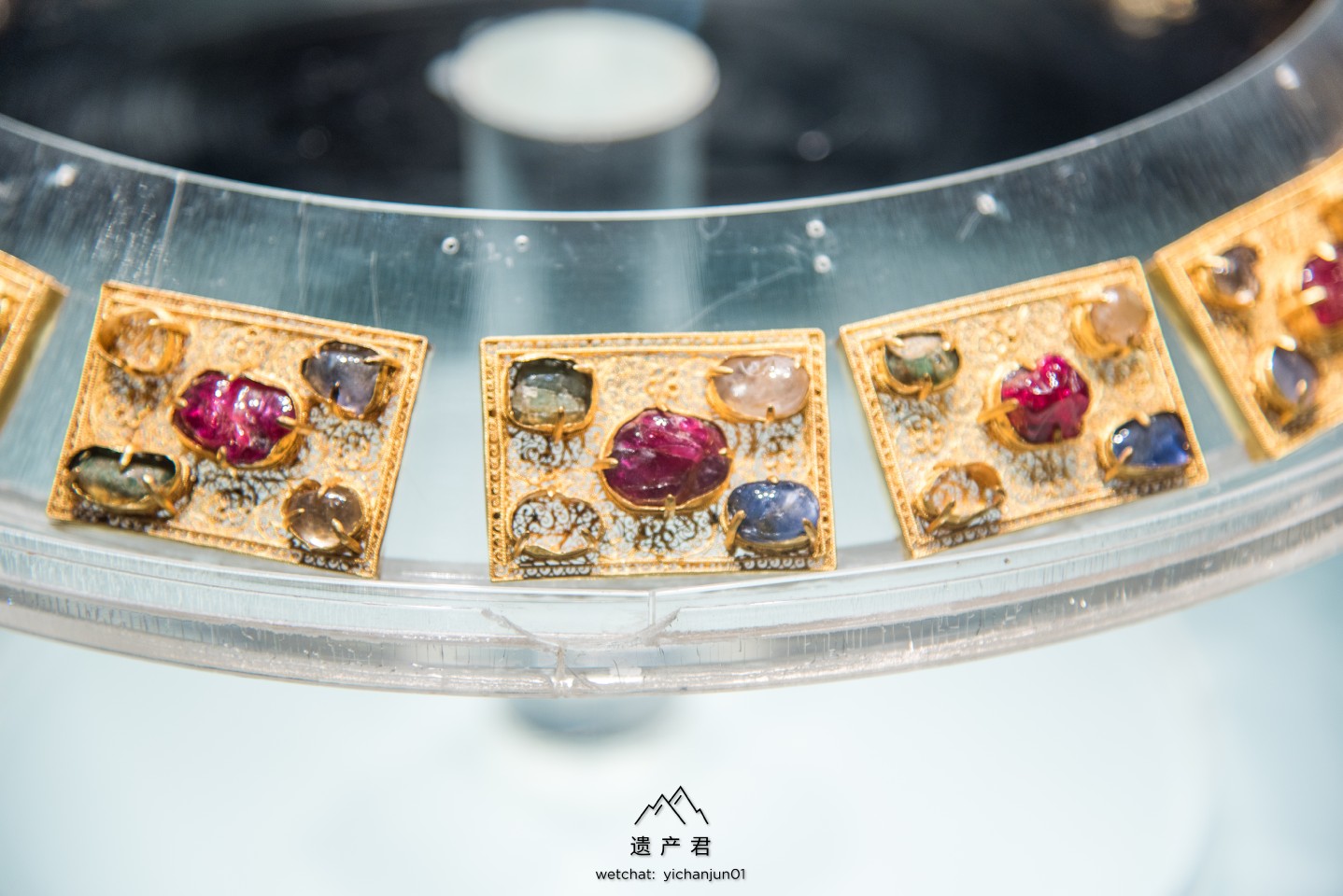 湖北省博物馆藏· 梁庄王墓出土金花丝镶宝石带