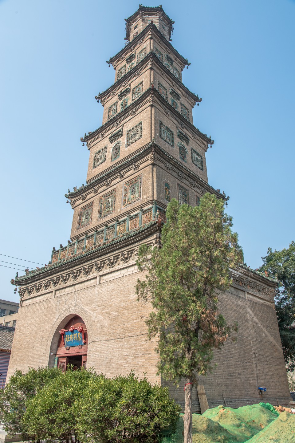 山西临汾大云寺琉璃宝塔