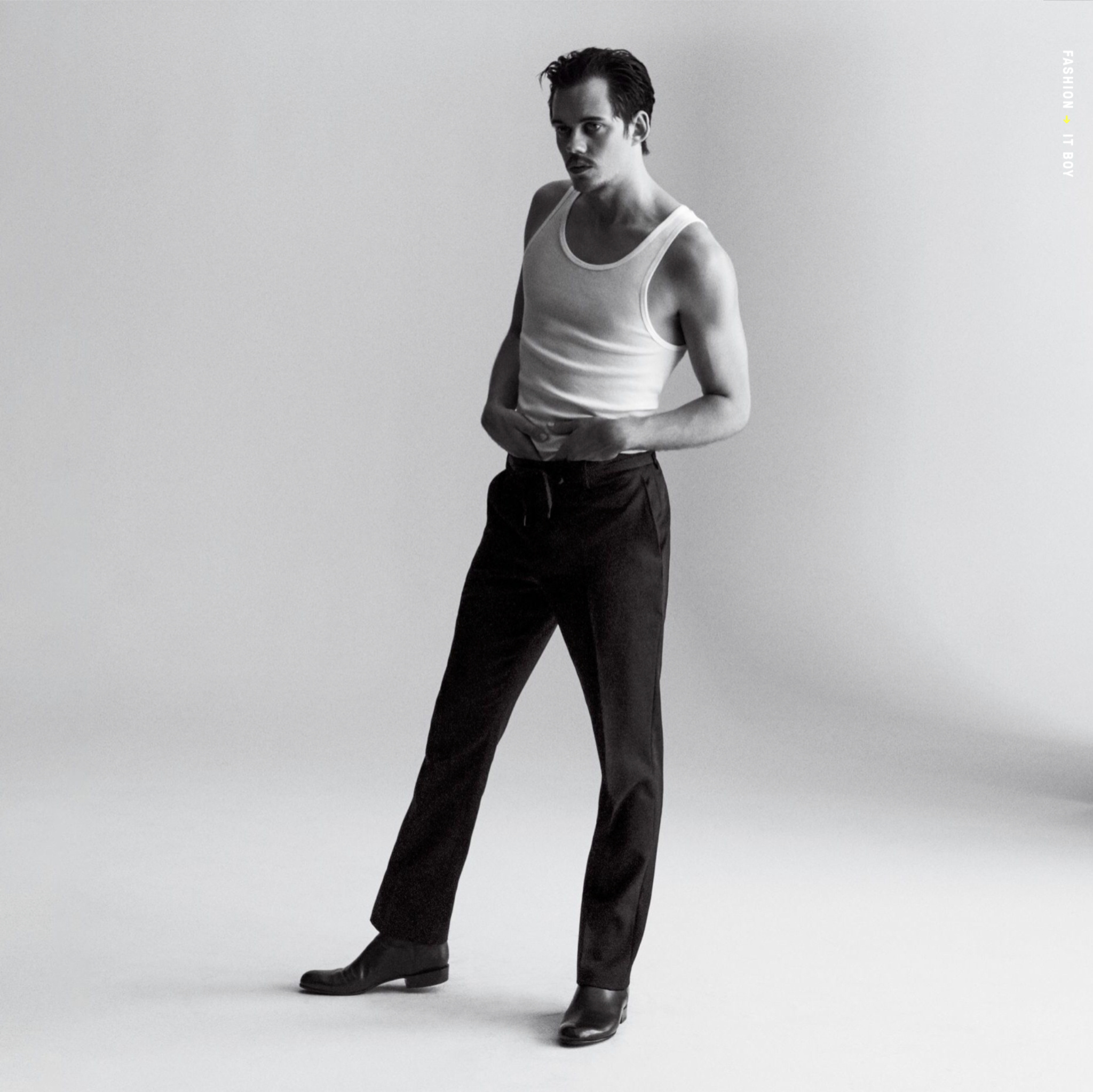 四妹比尔斯卡斯加德为gq杂志7月号拍摄写真美图