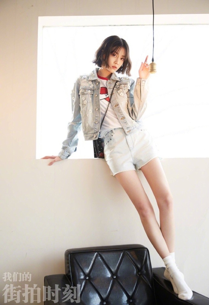 李溪芮一组时尚写真,大长腿格外瞩目,自带美图拉长功能