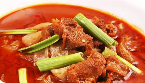 西红柿炖驴肉:比西红柿炖牛腩更鲜,更香,更美味!