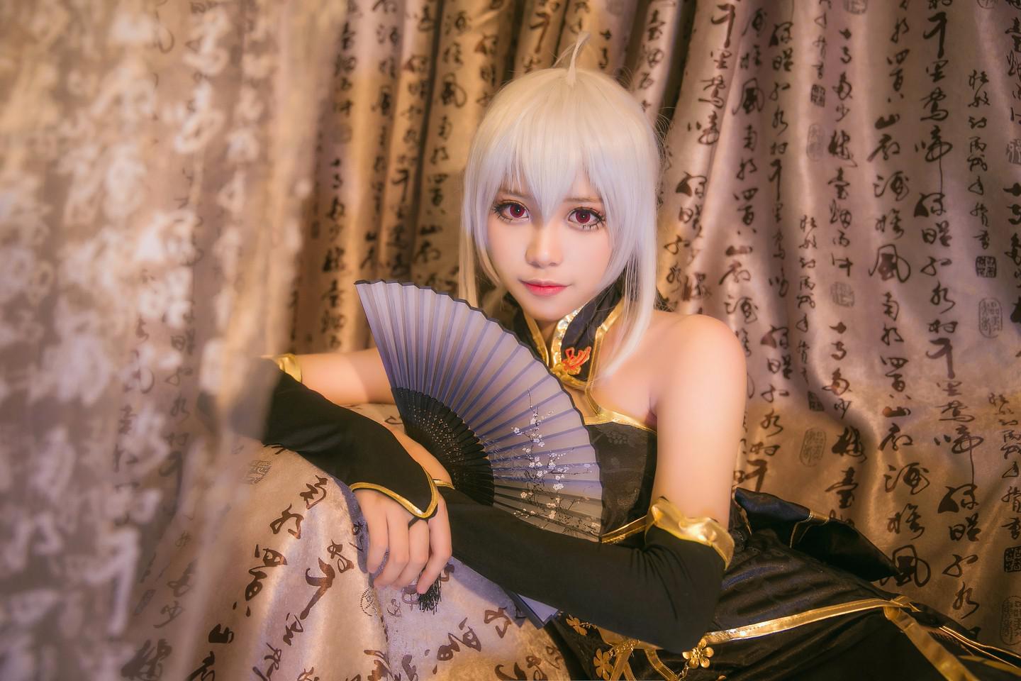 vocaloid弱音凤凰式旗袍cos 修长美腿超吸睛!