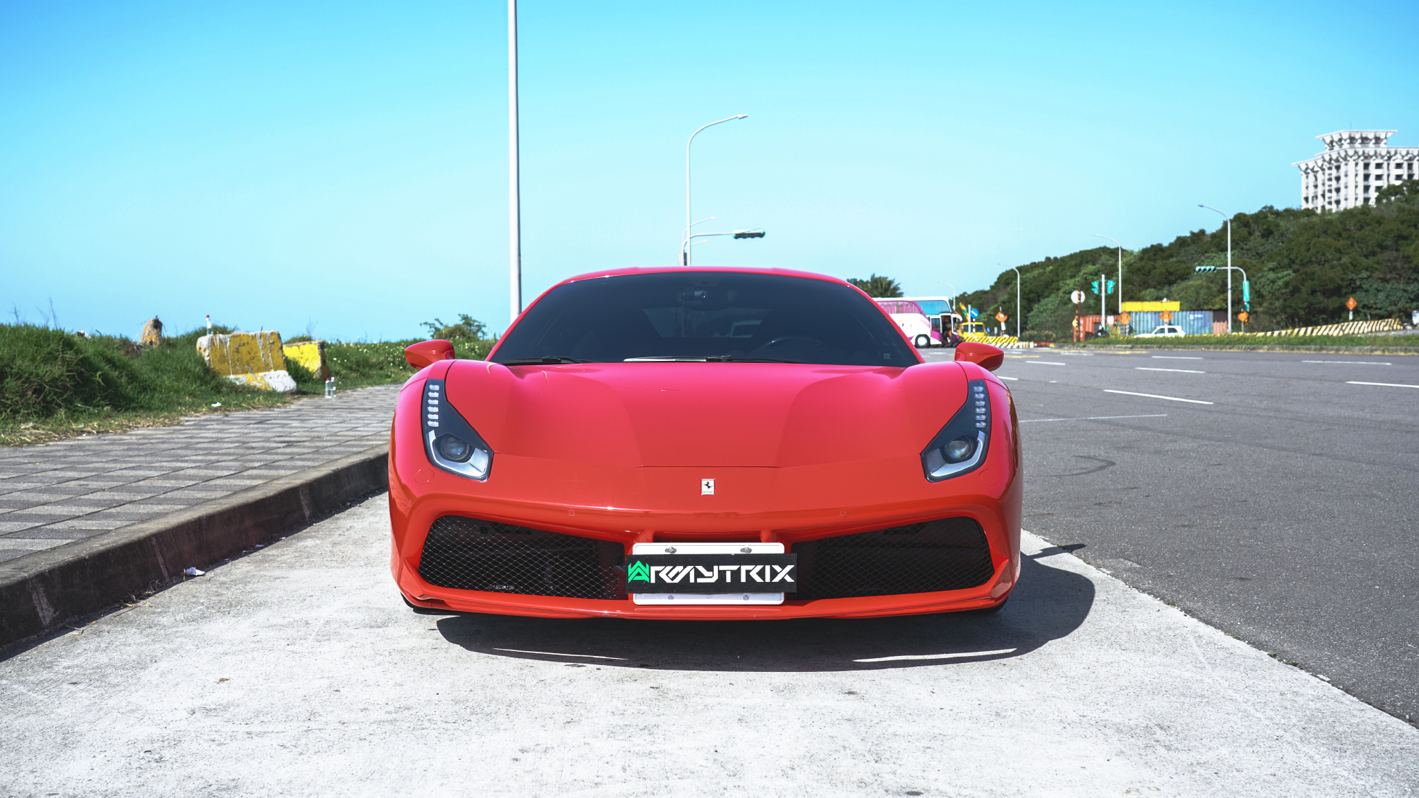 法拉利48839升v8双涡轮发动机7挡双离合3s破百