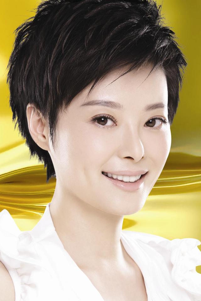 时刻注视着华谊兄弟?袁立发文看出事件本质,讽