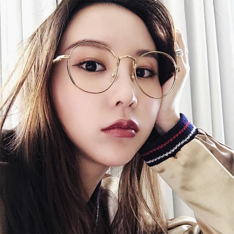 抖音上那些好看的小姐姐,都喜欢戴这样的眼镜