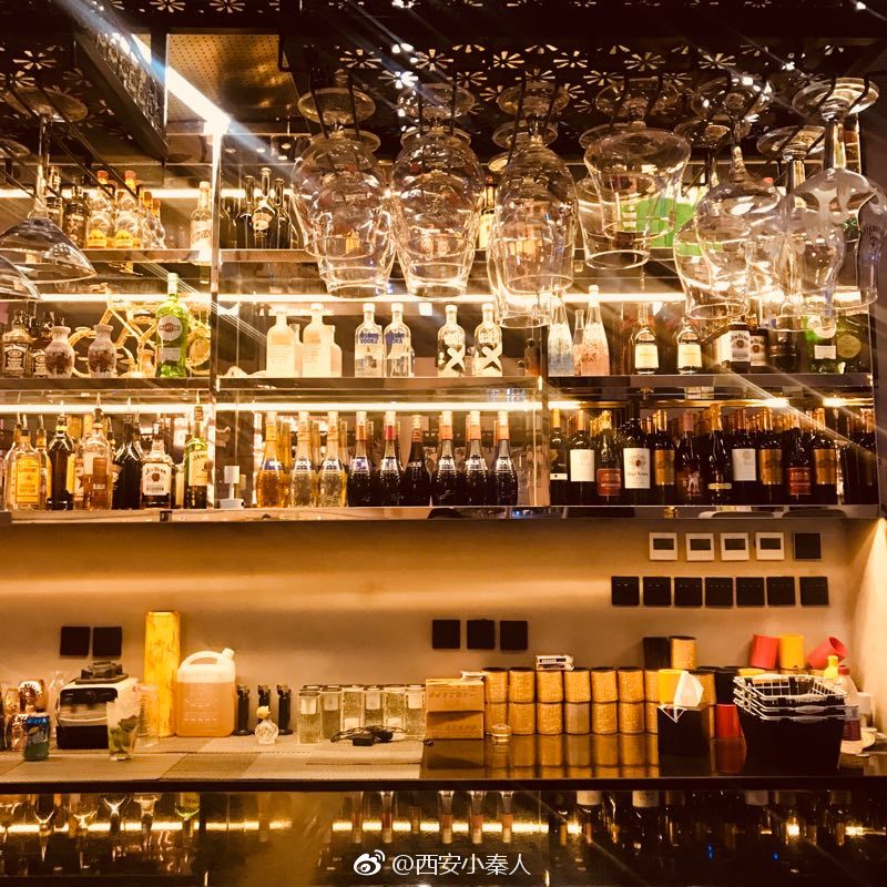 西安首家香水主题酒吧亮相南门松园