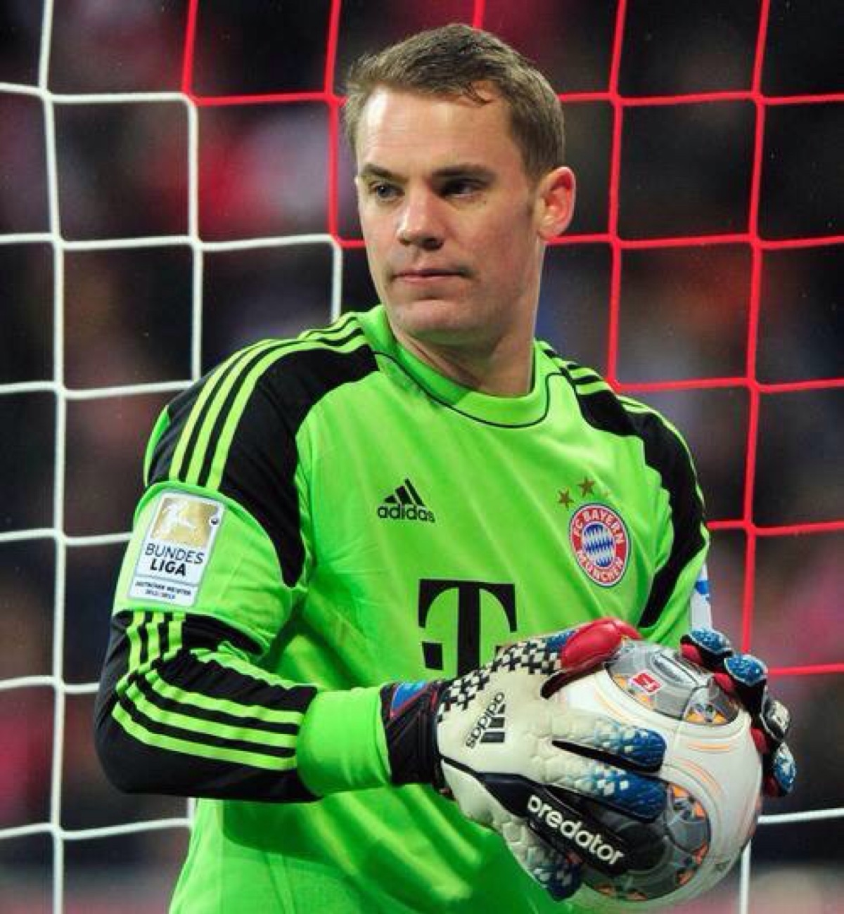 时隔大半年诺伊尔终于要复出 不过一堆坏消息等着他