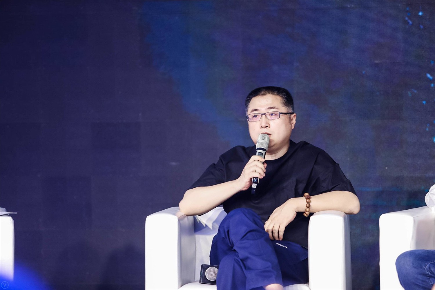 周全:感动自己才打动观众|西小河的夏天|张家振|导演_新浪新闻