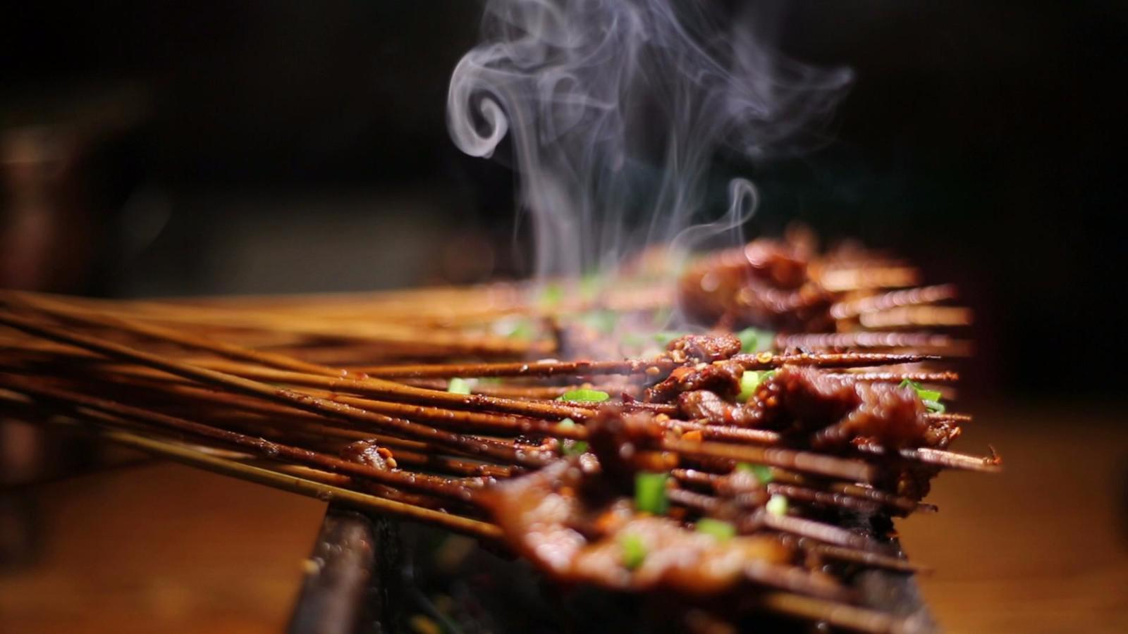 宜宾老字号把把烧来成都开店啦!成都人的宵夜好去处